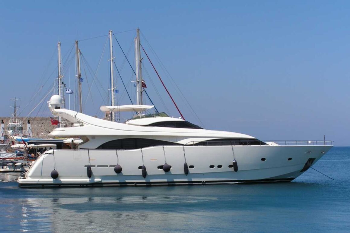 Private Luxury Boat Charter